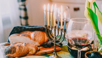 官方：索博战阿森纳攻入的任意球世界波当选英超8月最佳进球